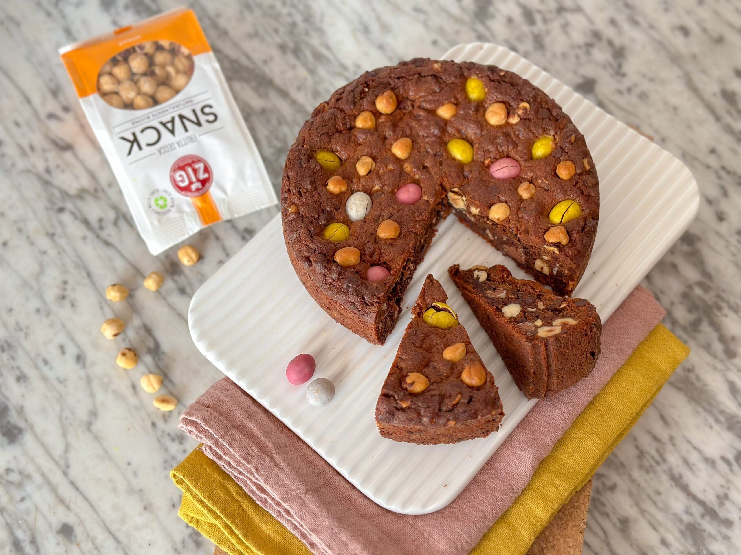 Easter cookie cake