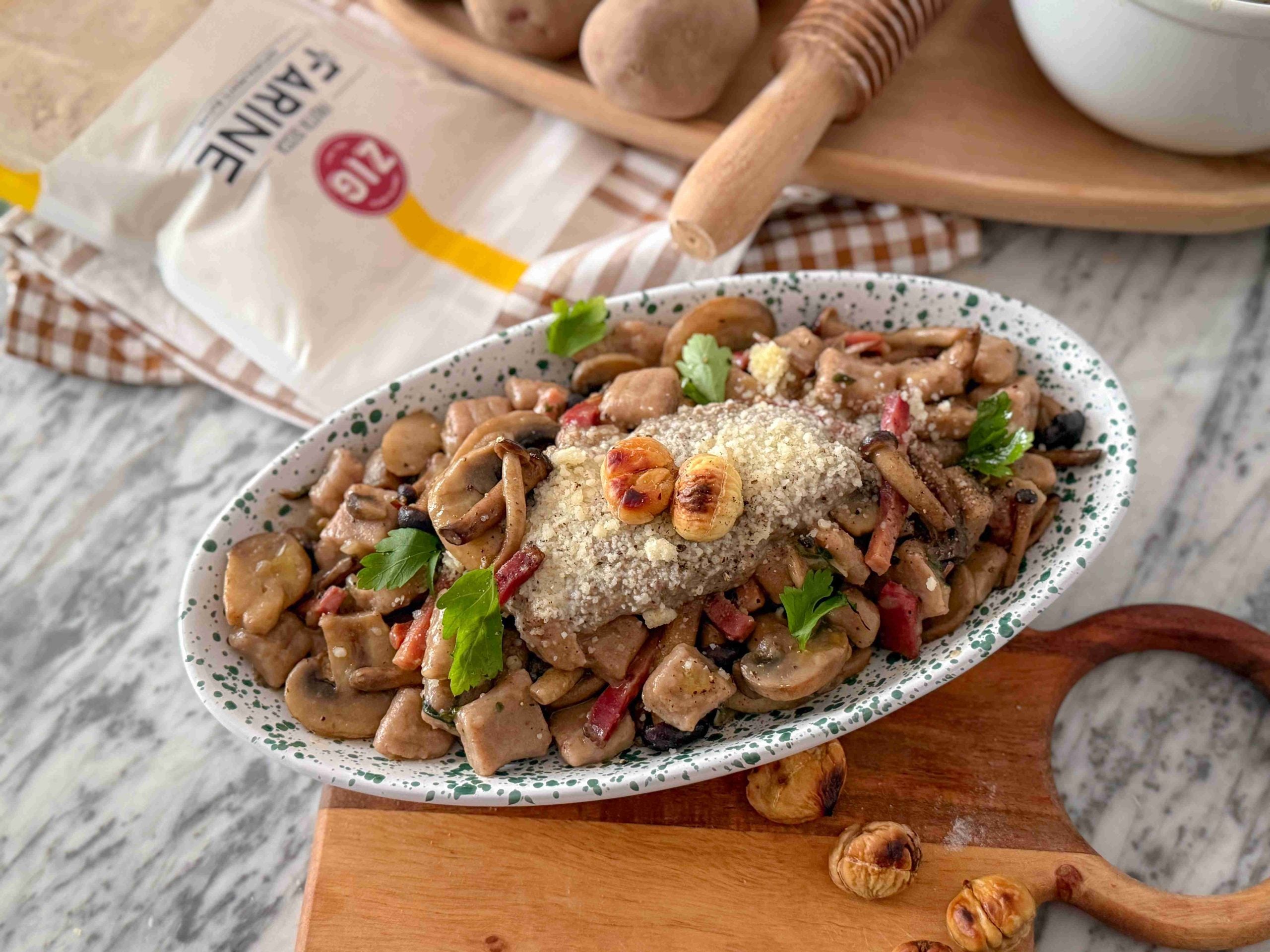 Gnocchi di castagne con funghi e speck - Ricette - Zig Italia